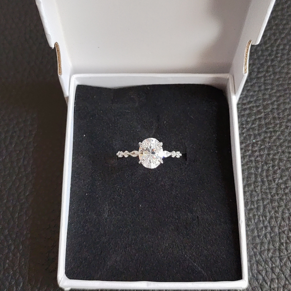 925 Sterling Silver Woman's Ring 💍